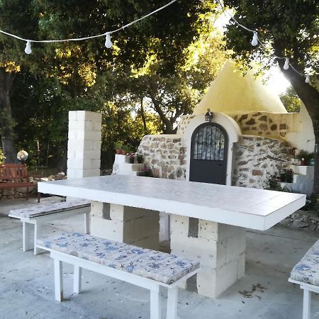 Trullo Alessandro E Villa Raffaela 산비토데이노르만니 외부 사진