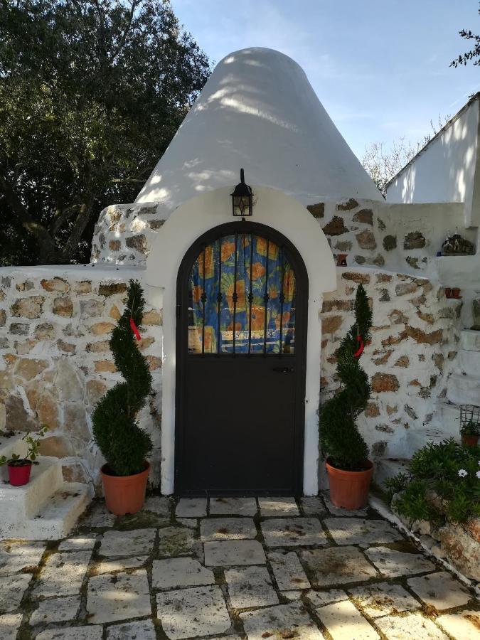 Trullo Alessandro E Villa Raffaela 산비토데이노르만니 외부 사진
