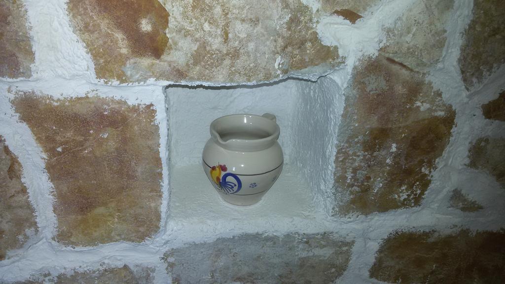 Trullo Alessandro E Villa Raffaela 산비토데이노르만니 외부 사진