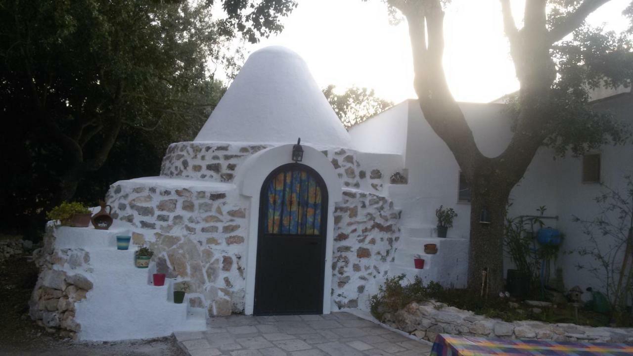 Trullo Alessandro E Villa Raffaela 산비토데이노르만니 외부 사진